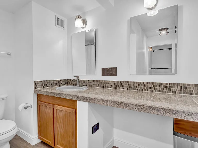 1020 15th St #29B — Photo 8