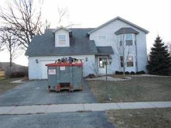2nd image of 100 Bushthorn Dr