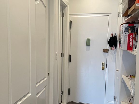 3rd image of 348 E 58th St APT 5A
