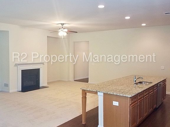 4th image of 145 Madison Grace Ave