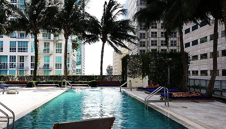 325 Biscayne Blvd #717 — Photo 21