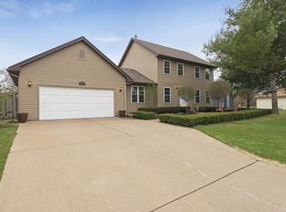 13355 E Marigold Ct, Anoka, MN 55304