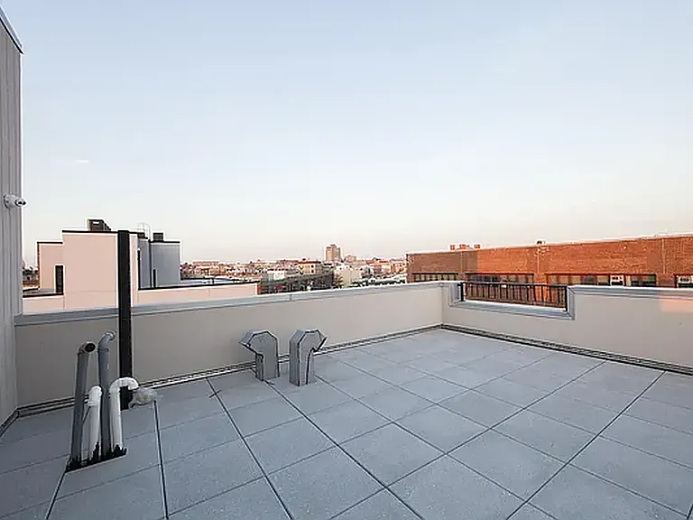 1295 Greene Ave #3B — Photo 10