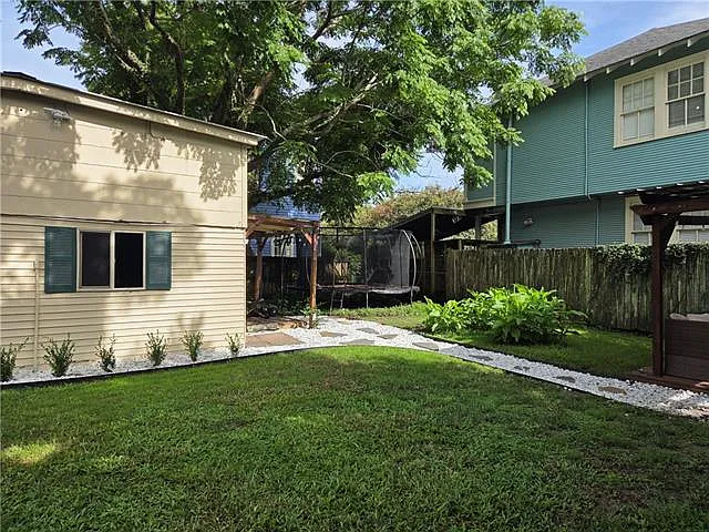 2209 State St — Photo 14