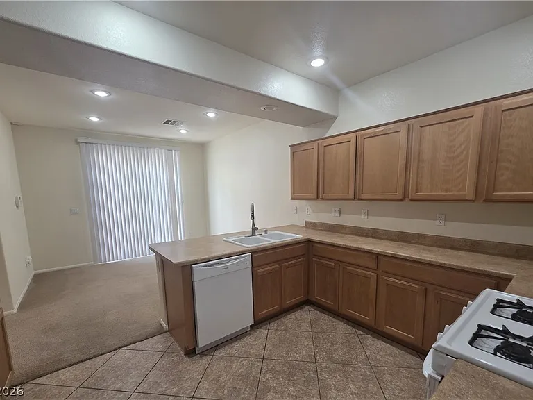 8660 Diamond Sand Ave — Photo 12