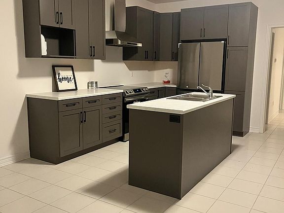 4th image of 115 Plewes Dr