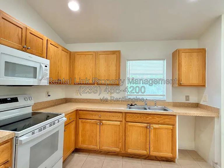 4867 30th St SW — Photo 16