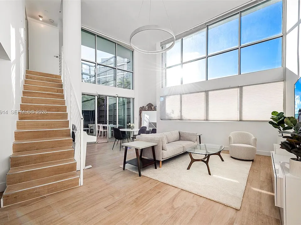 221 Jefferson Ave #2