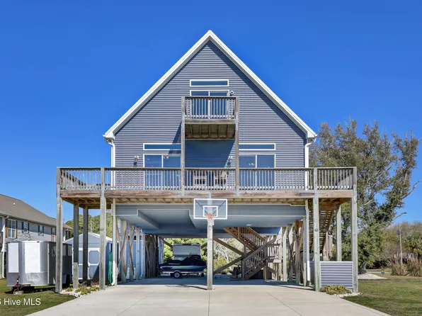 200 Waterway Drive, Sneads Ferry, NC 28460