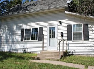 131 E Cornhill St, Cameron, MO 64429