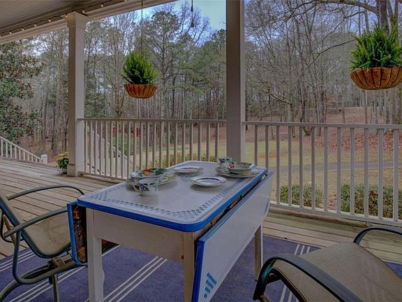 4th image of 2790 Tucker Mill Rd SW