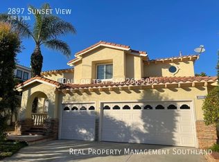 2897 Sunset Vw, Signal Hill, CA 90755