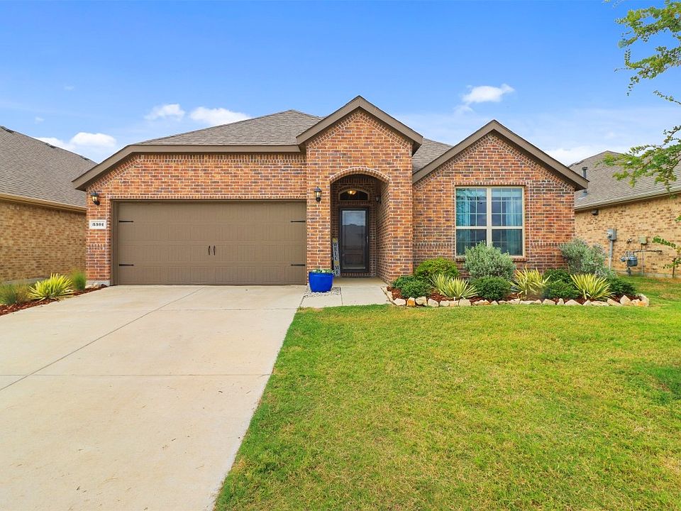 1st image of 3301 Comal Dr