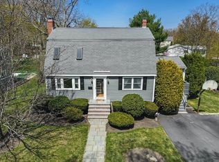 4 Harvard St, Woburn, MA 01801