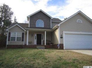 718 Berkshire Dr, Statesville, NC 28677