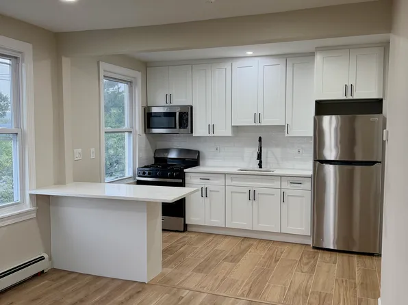18 Hobart Pl Floor 1, Garfield, NJ 07026