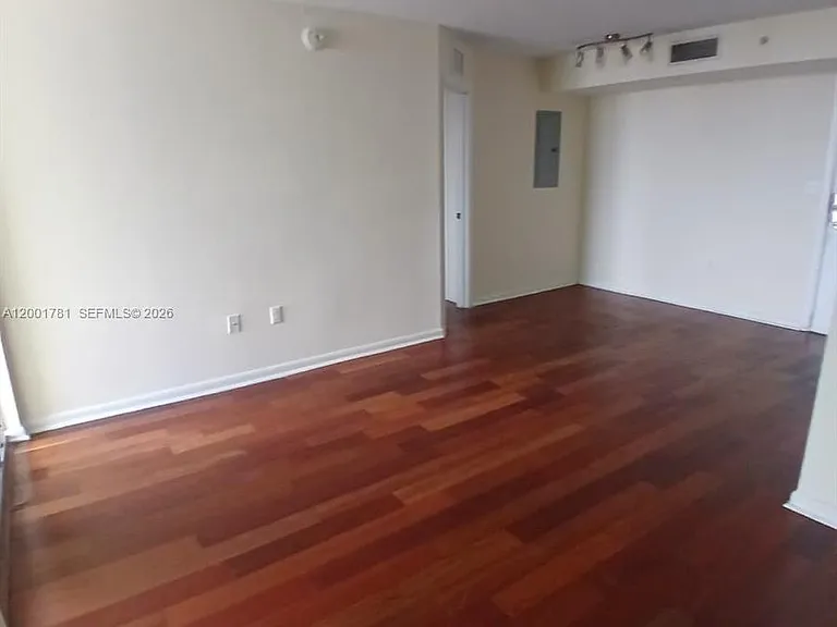 219 NW 12th Ave #914 — Photo 4