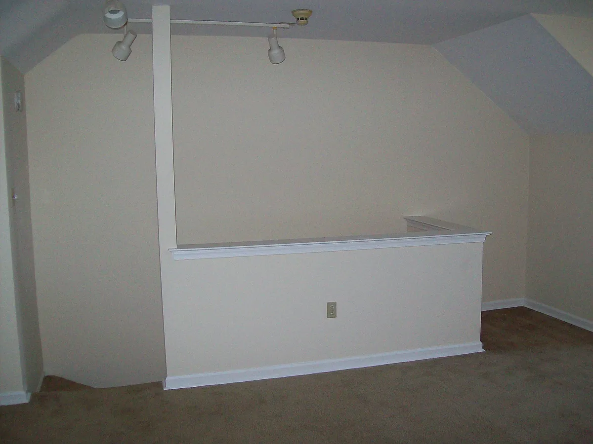 Building Photo - 124 Eaglesmere Cir #20
