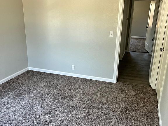 3rd image of 1830 N Vagedes Ave