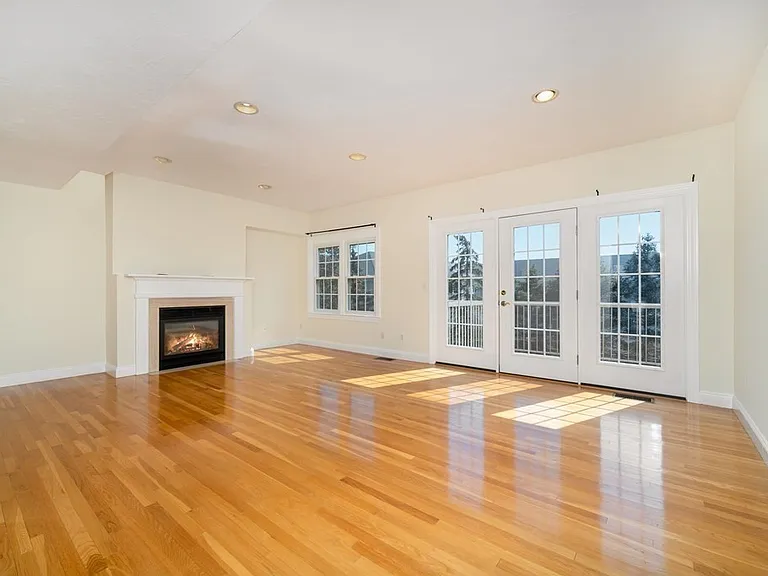 123 Revere St — Photo 4