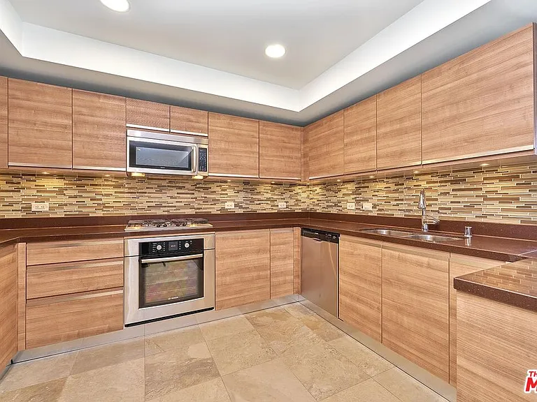 3785 Wilshire Blvd #2008 — Photo 10