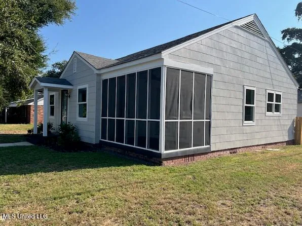 316 Porter Ave, Biloxi, MS 39530