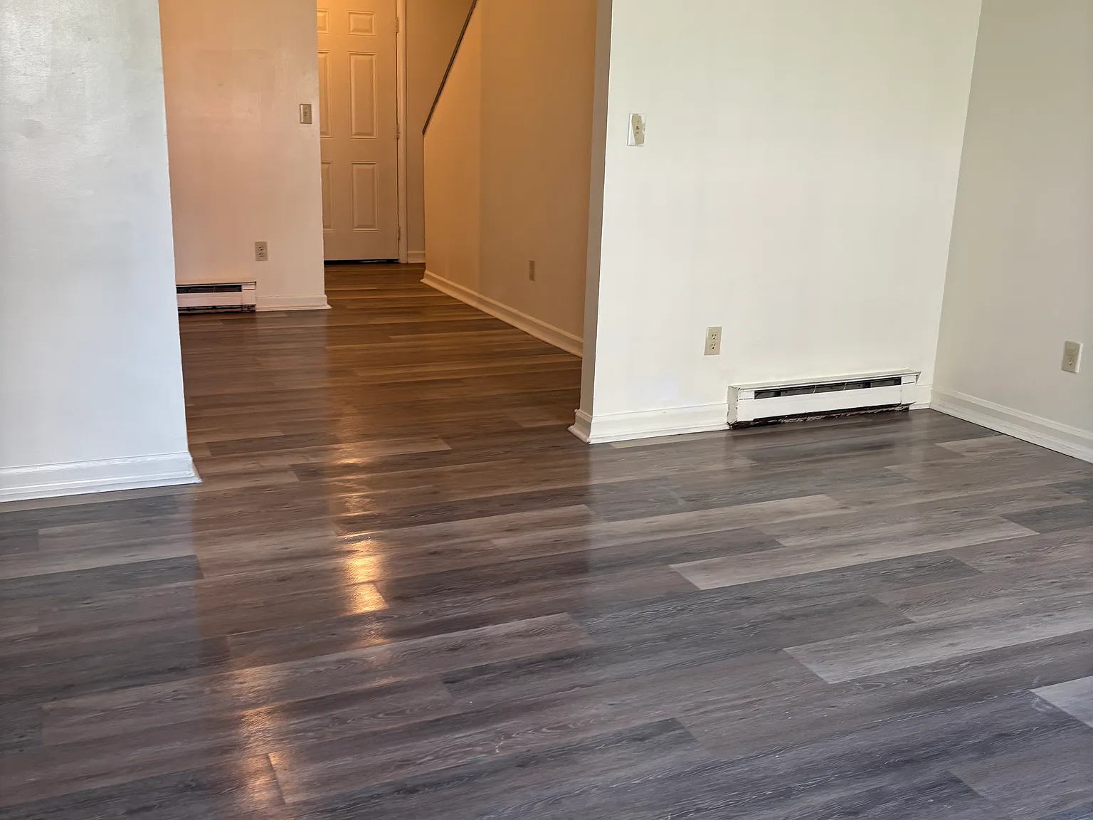 2 bed, 850 sqft, $875 — Photo 3