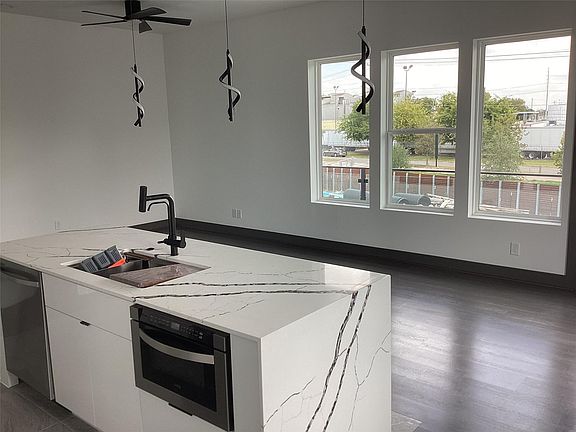4th image of 3118 Clay St