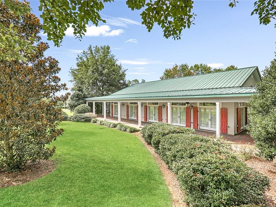 1st image of 916 Great Southern Dr