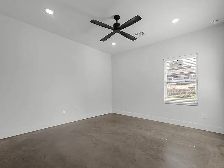 3006 Alpha Wolf Ct — Photo 15