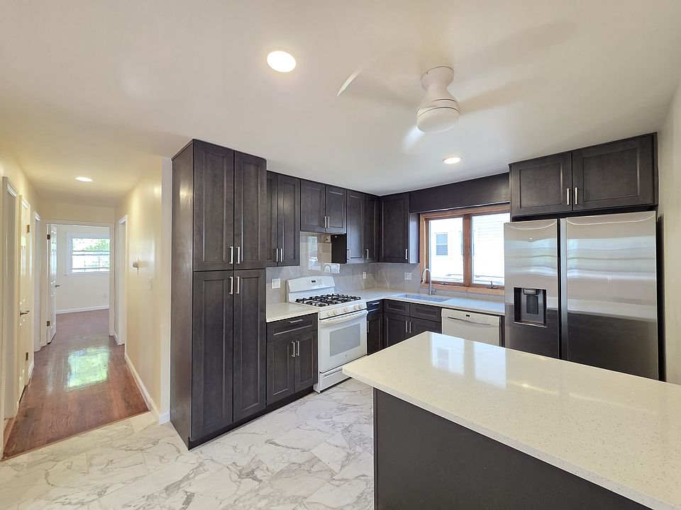 1st image of 219 Eltingville Blvd Floor 1