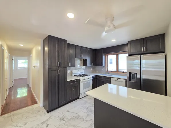 219 Eltingville Blvd Floor 1, Staten Island, NY 10312