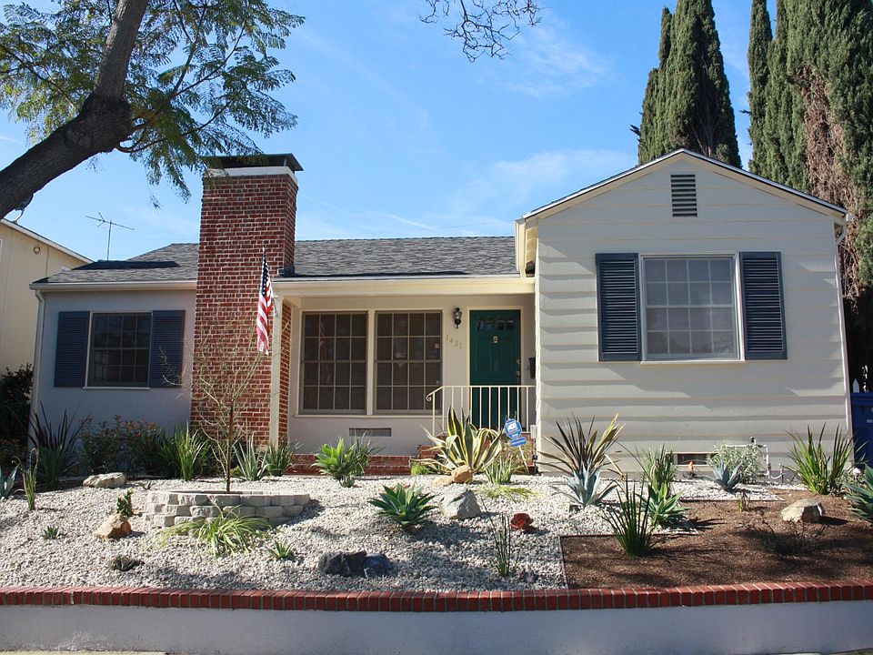 stunning drought tolerant front landscaping. unique curbappe