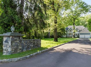 36 Hunt Pl, Rye, NY 10580