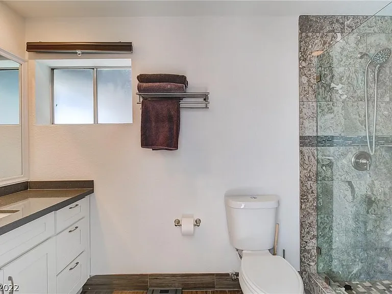 2912 Gilmary Ave — Photo 10