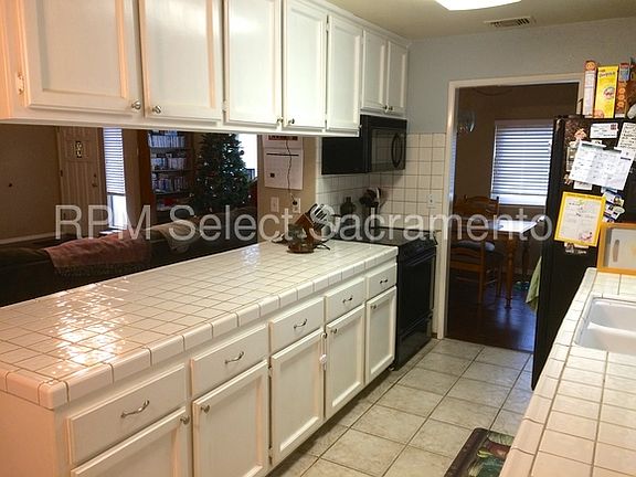 2nd image of 1212 Crescendo Dr