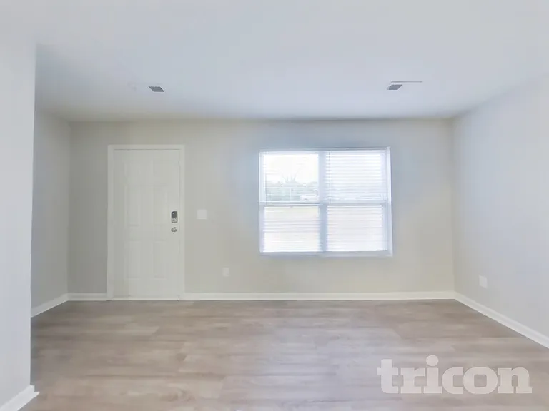 1613 Brookgreen Ave — Photo 3