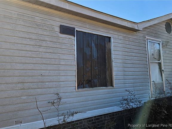 4th image of 3400 Dandelion Ln