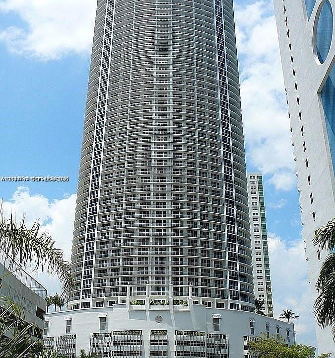 1st image of 1750 N Bayshore Dr #3003