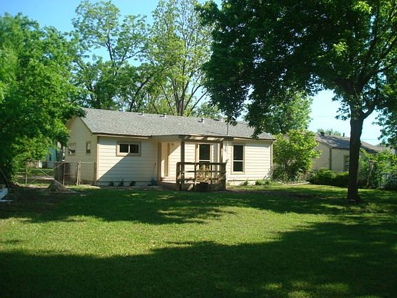 3rd image of 2836 Beasley Dr