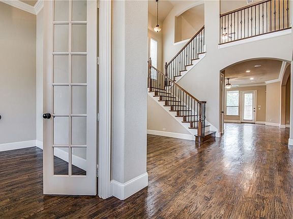 2nd image of 13685 Lampton Cir