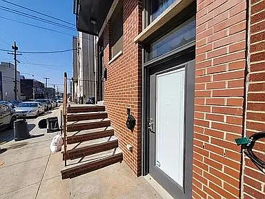 Building Photo - 1819 W Berks St #1