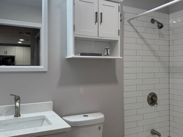 65 Oaklawn Ave #319, Cranston, RI 02920