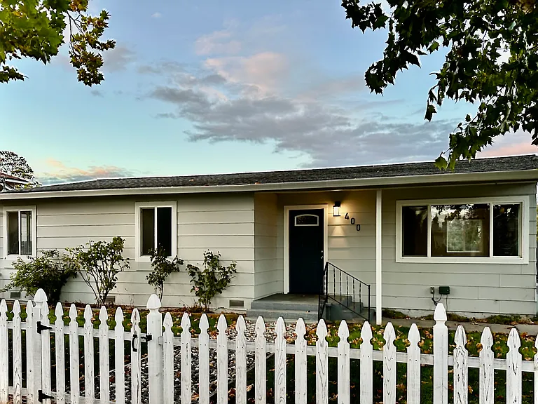 400 Stutsman Rd — Photo 1