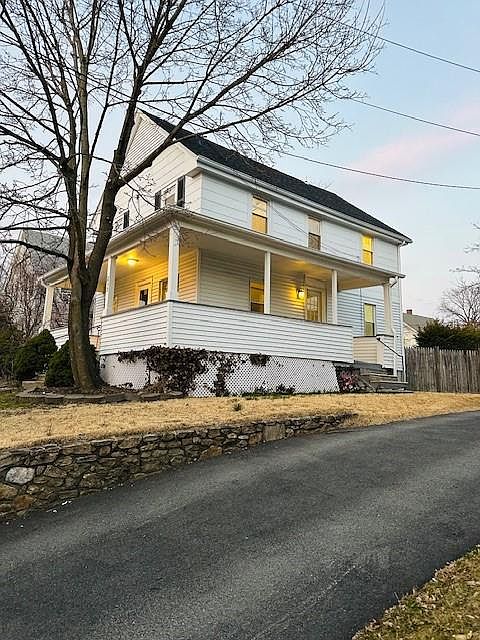 1st image of 252 Greenwood St