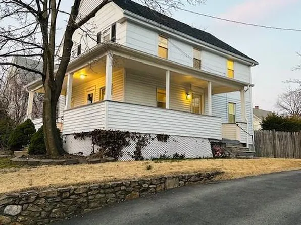 252 Greenwood St, Cranston, RI 02910