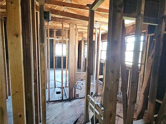 5th image of 101 Markwood Ln