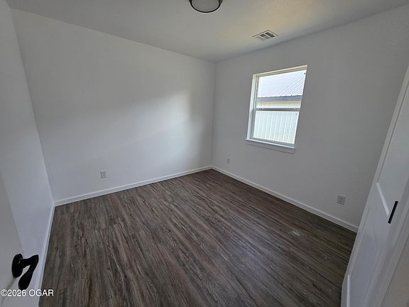 4th image of 1161 Fir St