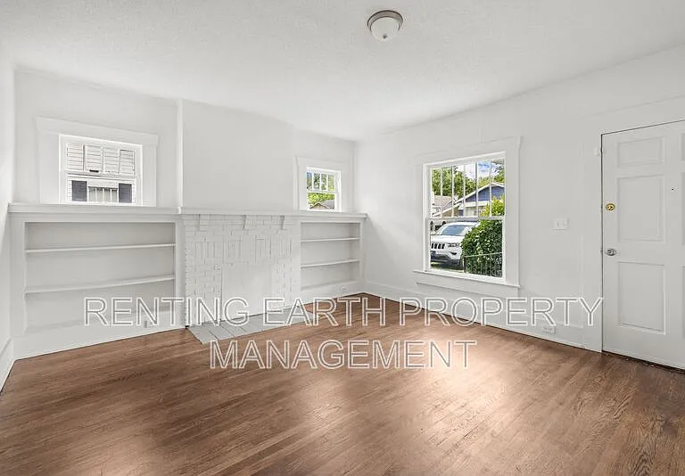 4813 Court S — Photo 16