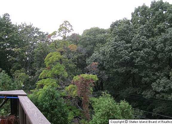 4th image of 18 Harbor View Ct #A
